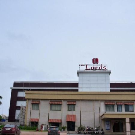 Rang Lords Inn Bharuch Екстериор снимка